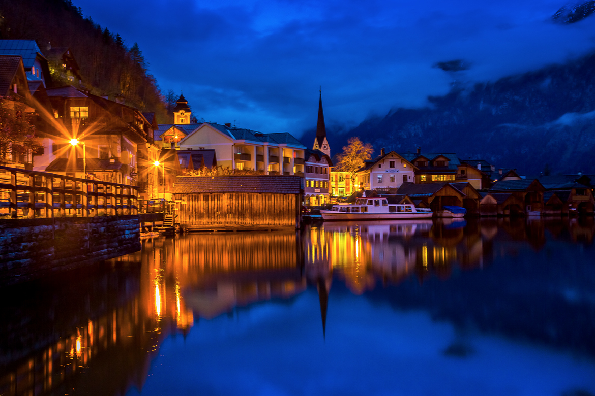JUST 10 PHOTOS AND YOU WILL FALL IN LOVE WITH (HALLSTATT, AUSTRIA) | Travel With Two (TW2)